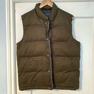 Banana Republic Olive Vest sz M